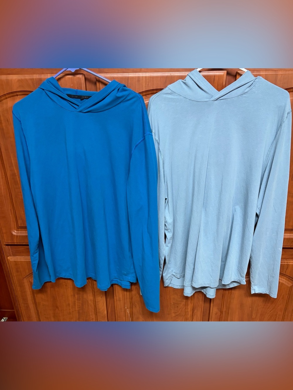 2 VRST Men’s Sun Hoodies